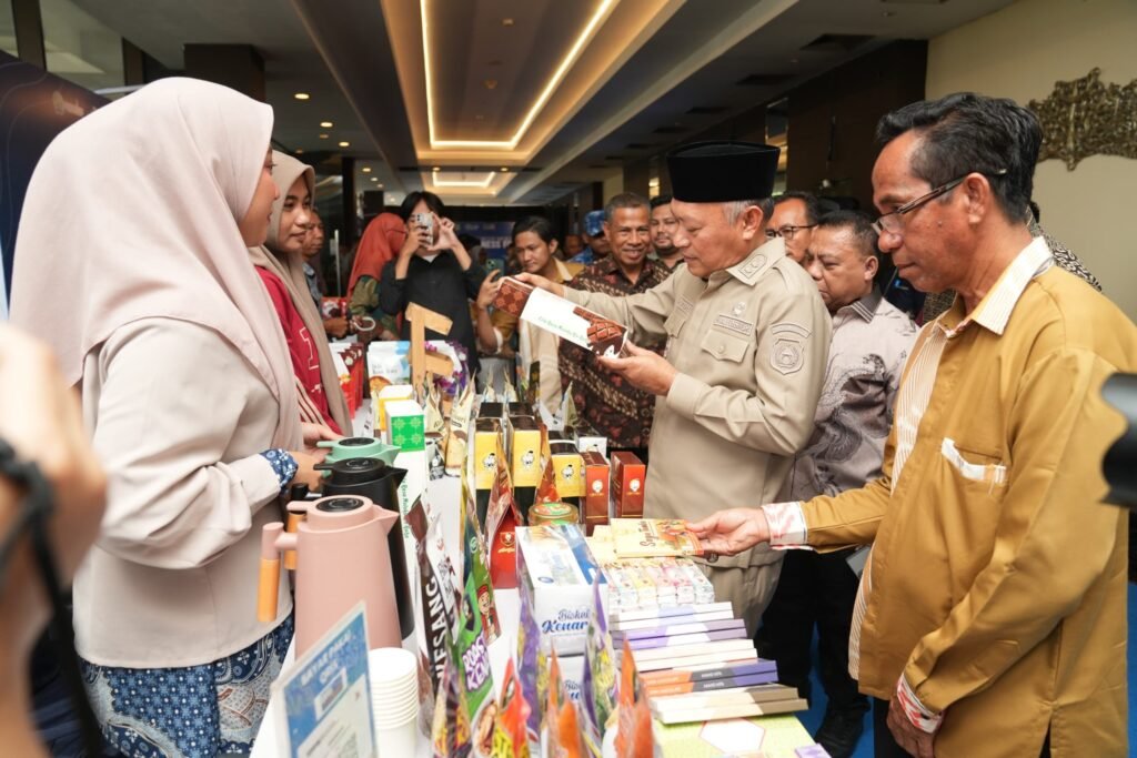 Pemprov Malut Dorong Hilirisasi Kelapa dan Perikanan, Konektivitas Jadi Kunci Pengembangan Pariwisata